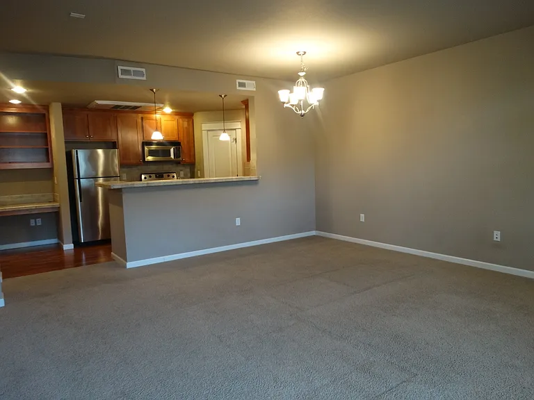 3640 Summerlinn Dr — Photo 3