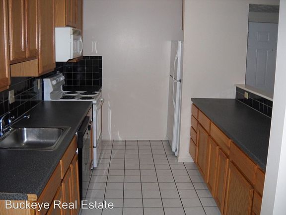 4th image of 121 E 15th Ave APT B