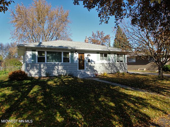 4th image of 1120 24th Ave S