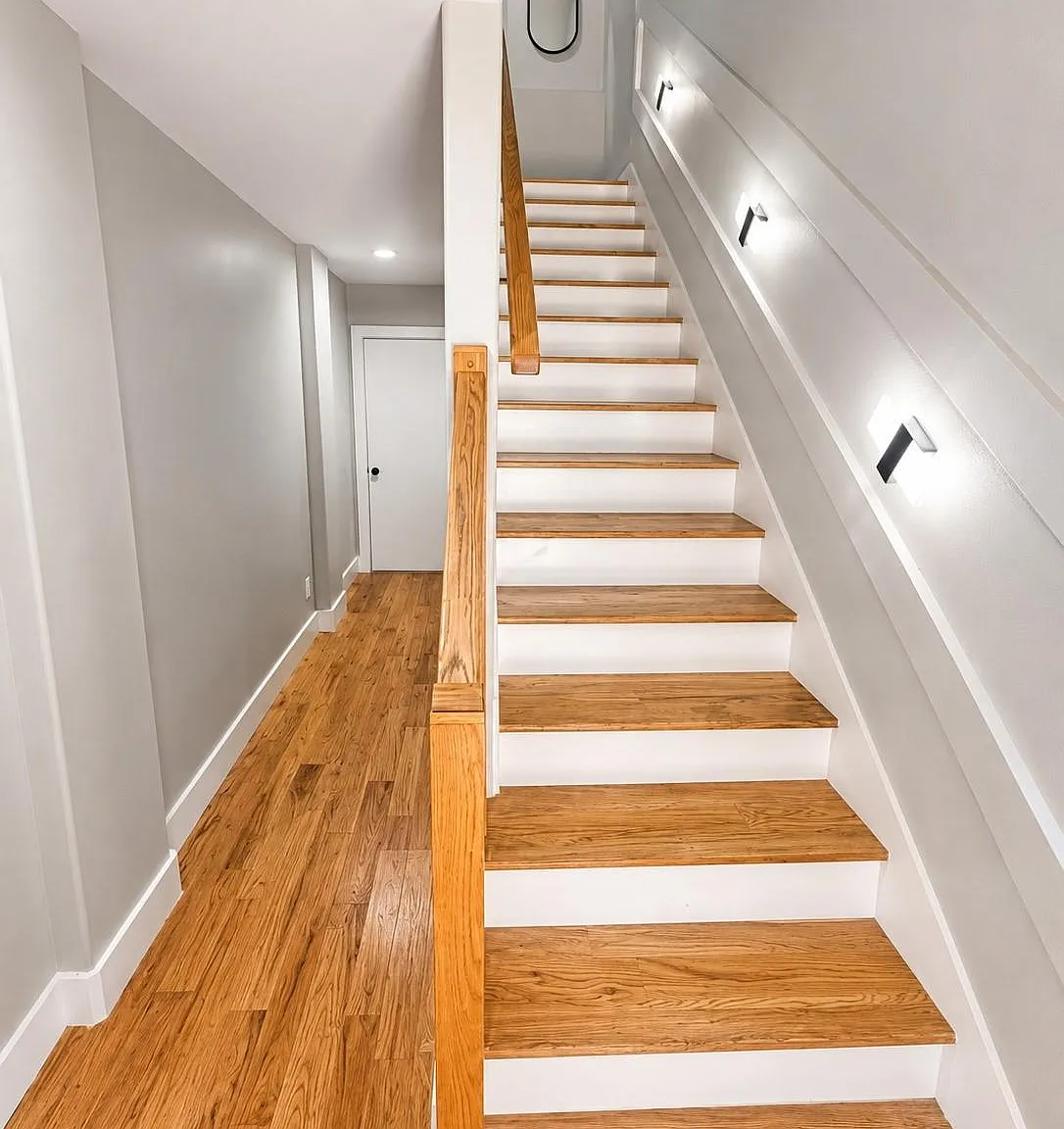 3 bed, 3.5 bath, 2150 sqft, $5,000 — Photo 2