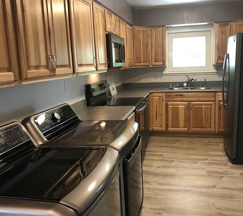 1st image of 810 9th Ave
