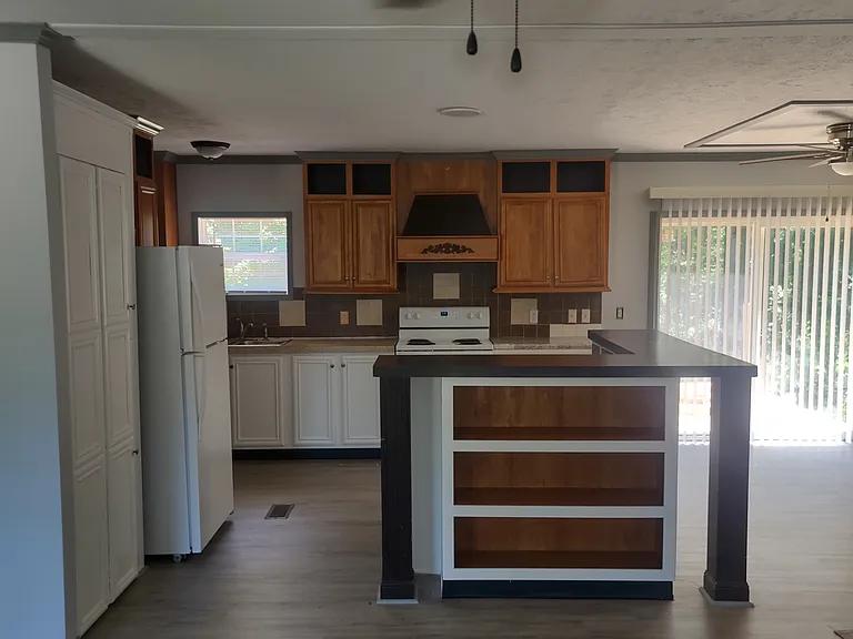 7305 W Airport Rd — Photo 2