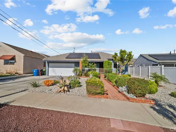 10111 Elkwood St, Sun Valley, CA 91352