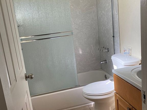 3rd image of 5 Coral Gables Ct #9