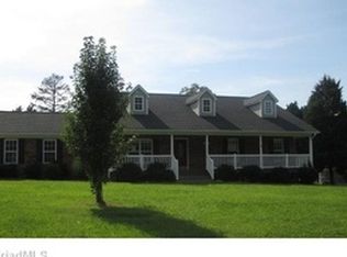 6595 Sullivantown Rd, Walkertown, NC 27051