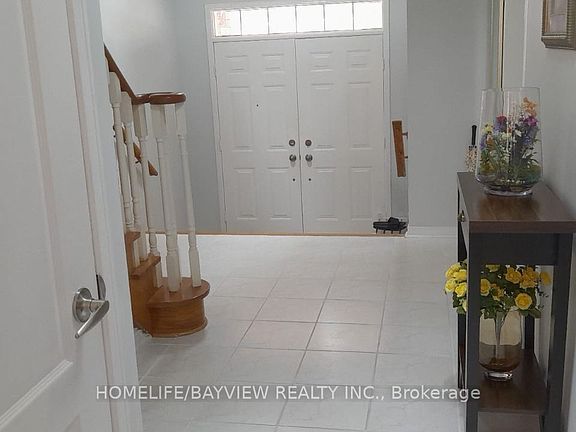4th image of 137 Widdifield Ave