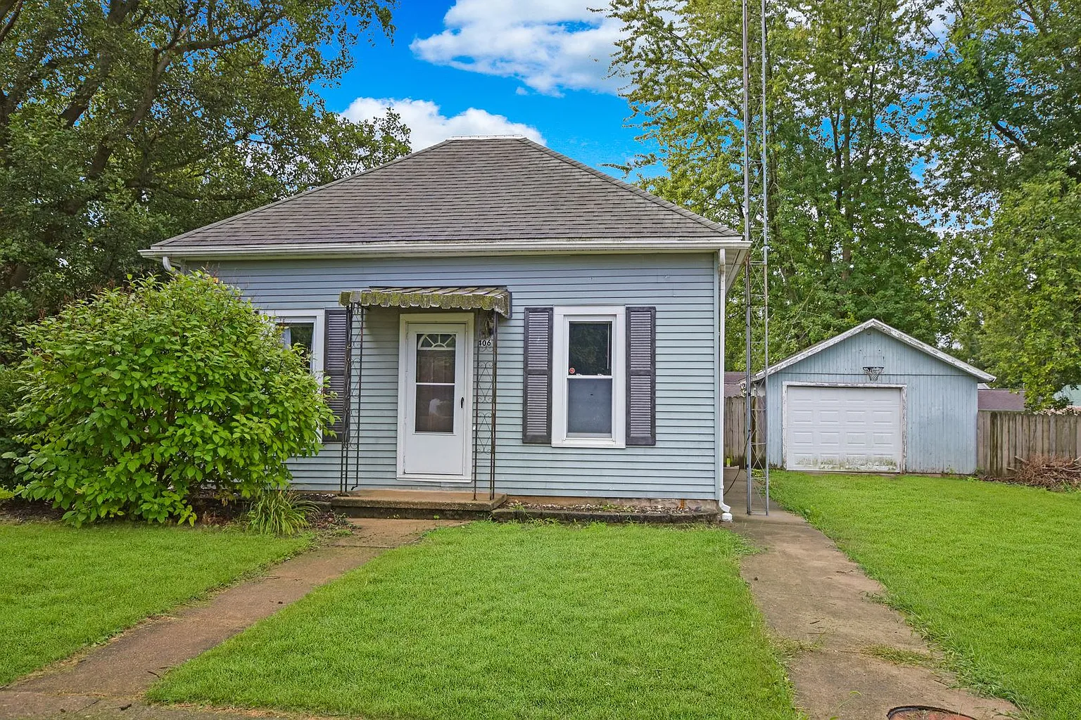 406 E Fifer St photo 1