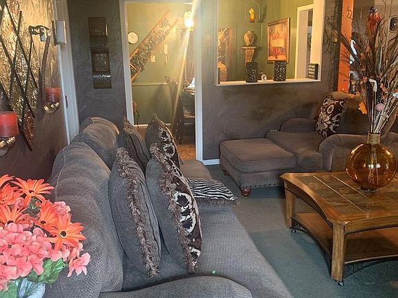 2nd image of 3715 N Everglade Ave