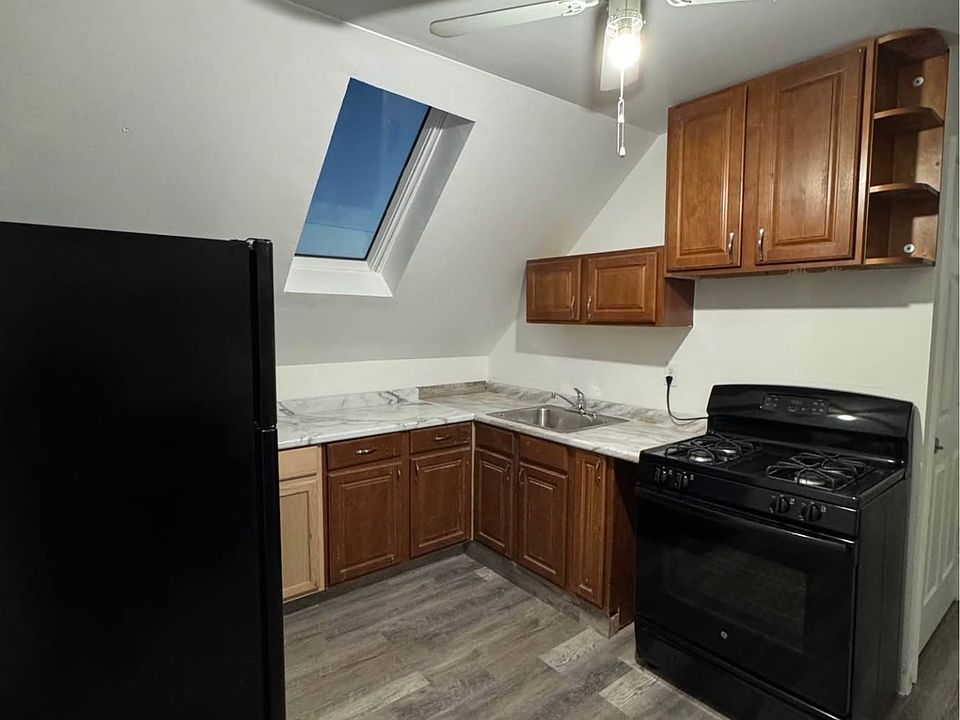 1st image of 3045 S Keeler Ave #3