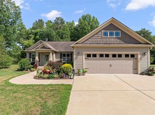 125 Garnet Ln, Clayton, NC 27520