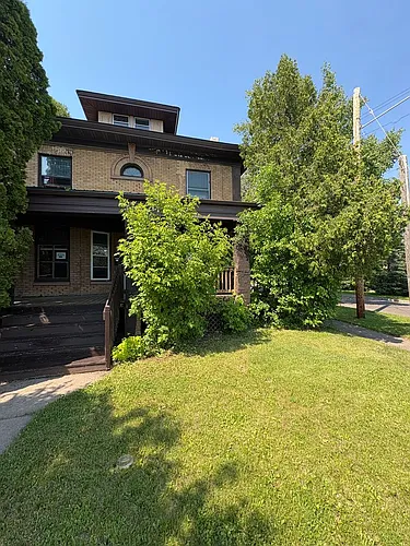 4329-4331 E Superior St Photo 1