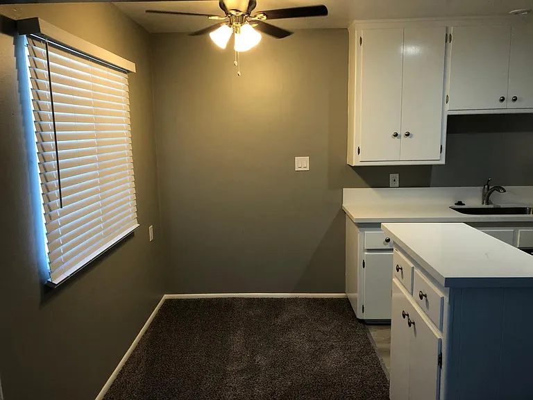 1049 E Ocean Blvd #5 — Photo 5