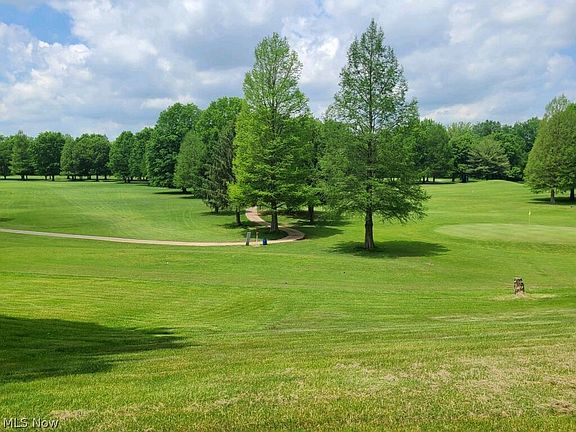 2nd image of 1 Golf Dr