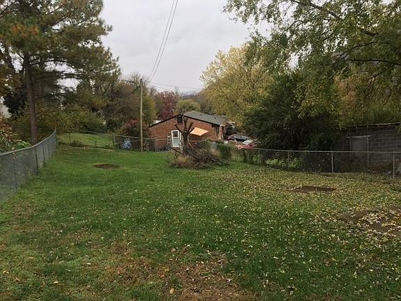 3rd image of 667 Morrill Ave SE