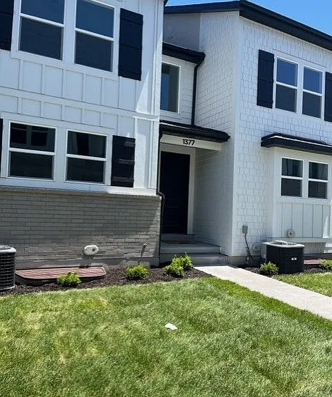 1377 N 3740 W — Photo 1