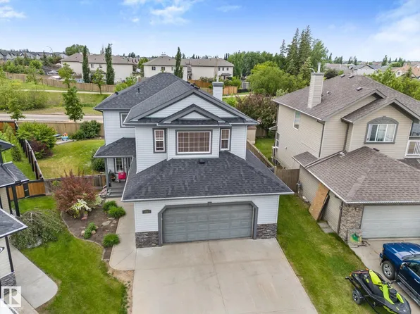 19 Huxley Cv, Spruce Grove, AB T7X 4S5