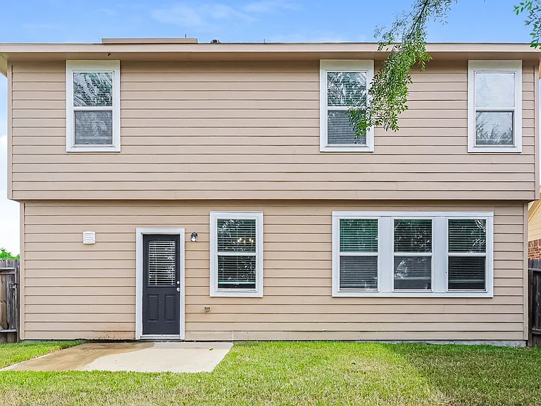 3355 Allington Ct — Photo 17