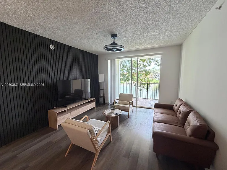 2160 E Preserve Way #206 — Photo 7