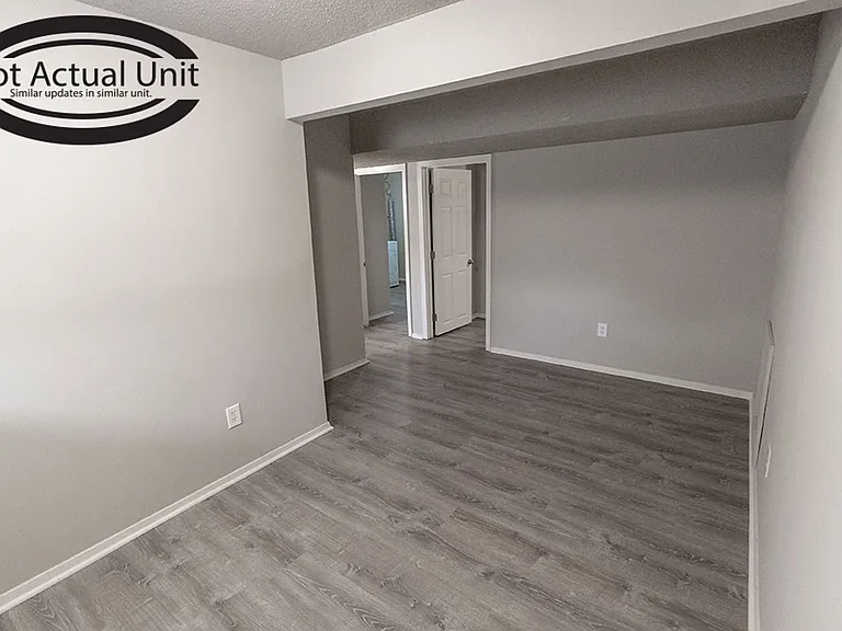 211 Wheaton Ct — Photo 19