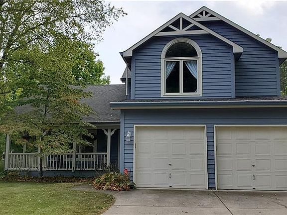 2nd image of 907 E Cragmont Dr