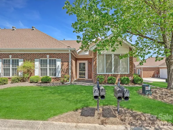 8655 Windsor Ridge Dr, Charlotte, NC 28277