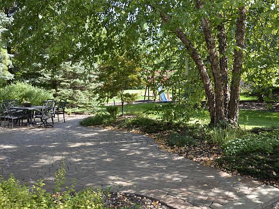 4th image of 17540 Rolling Woods Cir
