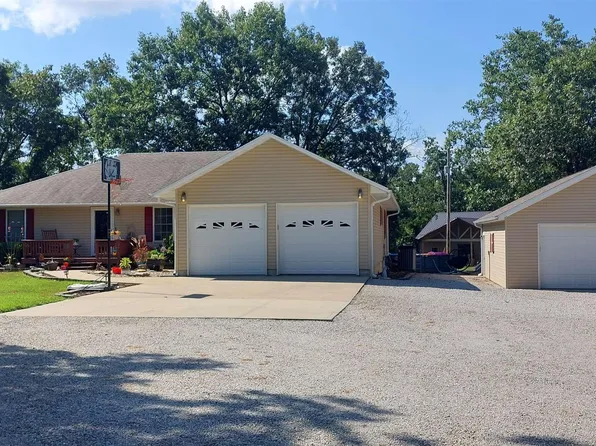 12278 Crestview Dr, Warsaw, MO 65355