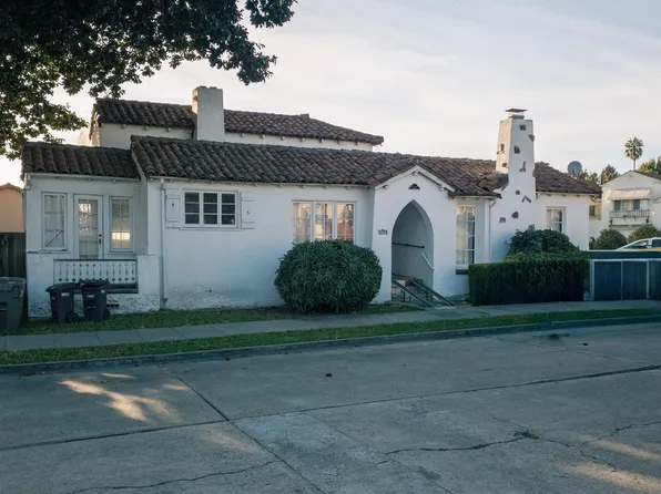 5685 Carberry Ave, Oakland, CA 94609