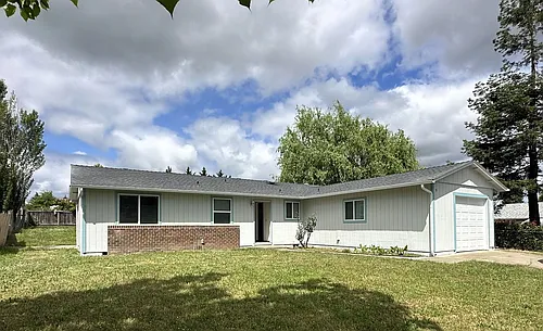 257 Kermanshah St Photo 1