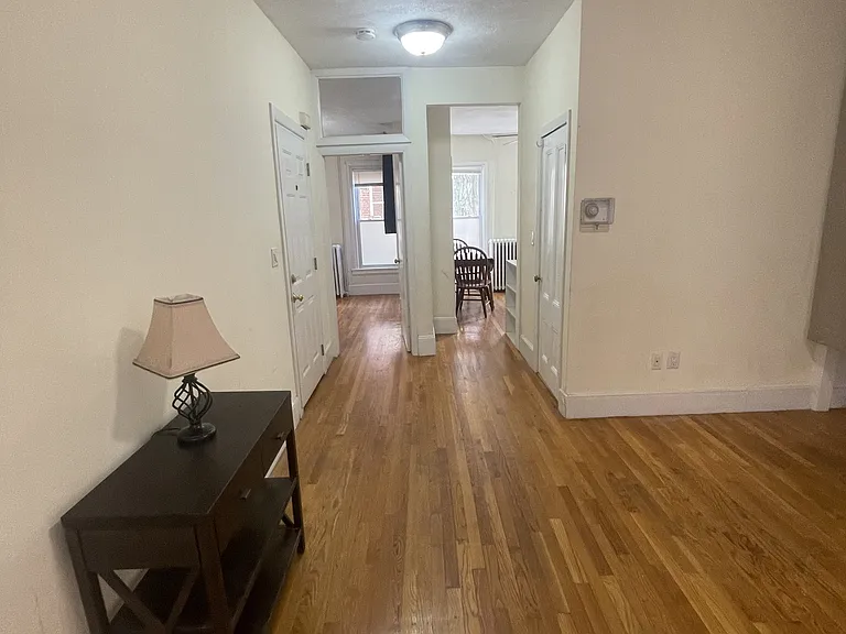 35 Harvard St #A — Photo 15