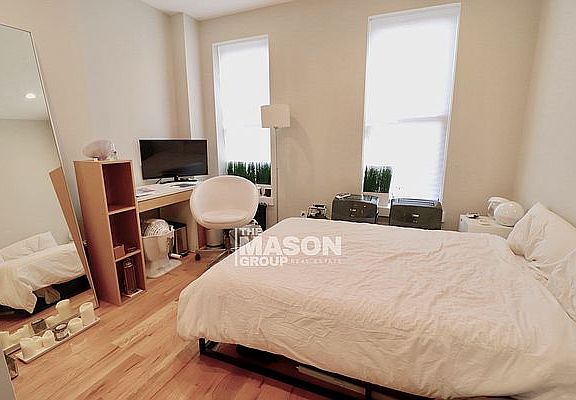 3rd image of 1845 1st Ave #4A