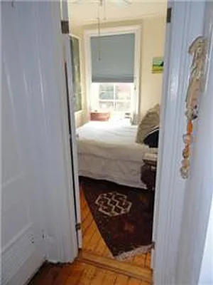 Sold by Bank Neary | media 10