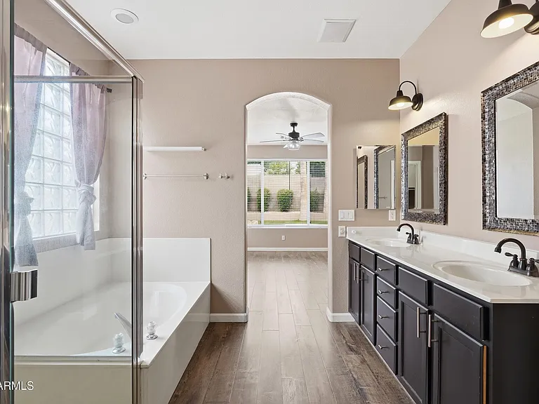 1724 W Deer Creek Rd — Photo 17