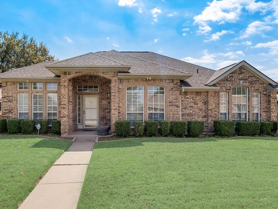 1st image of 2222 Cedarwood Dr