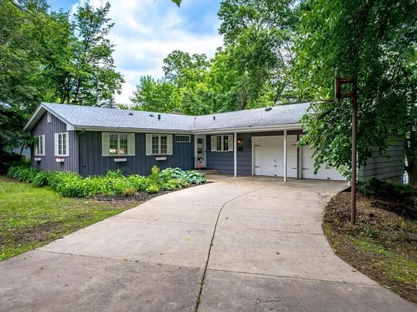 313 Maple Island Rd, Burnsville, MN 55306