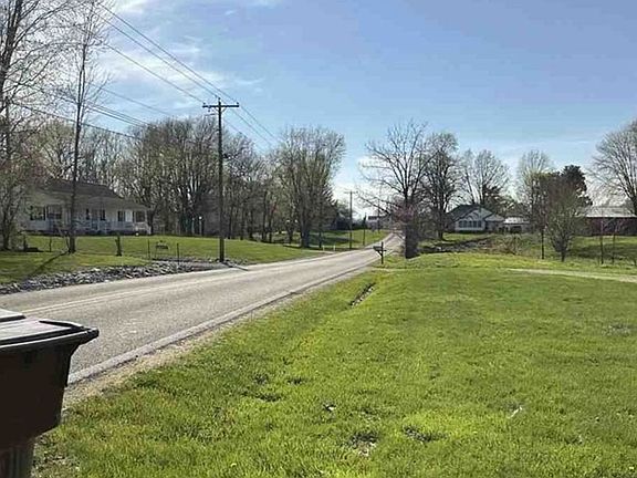Exterior Neighborhood (street photo)