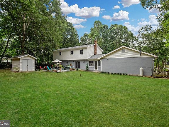 3rd image of 27121 Oxley Dr