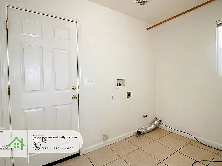 22375 Rio Alto Dr #A — Photo 8
