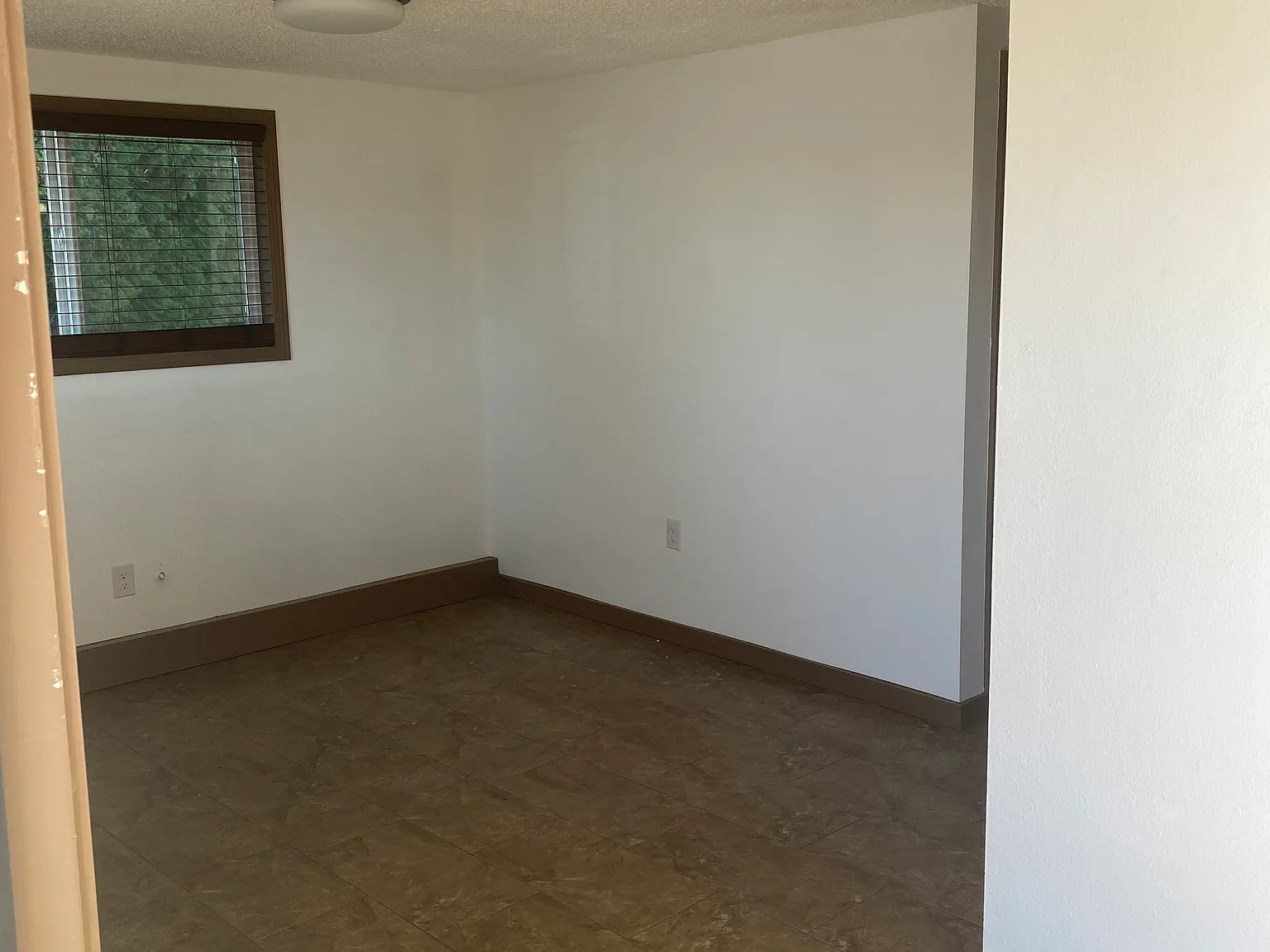 1 bed, 750 sqft, $1,400 — Photo 3
