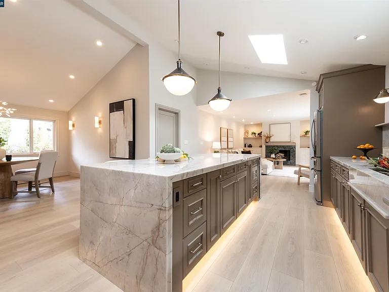 705 Camino Ricardo — Photo 2
