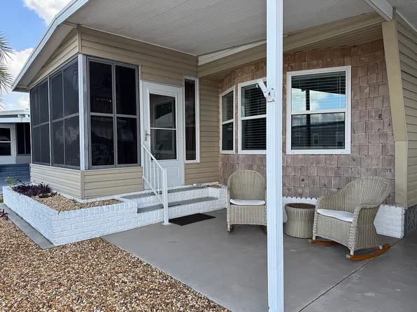 87 Snead Dr, North Fort Myers, FL 33903