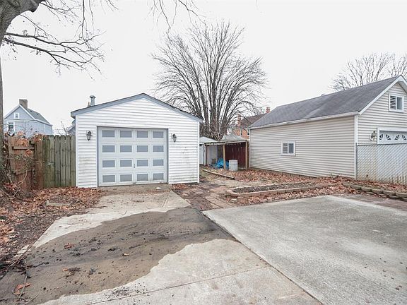 5th image of 2537 Marsh Ave