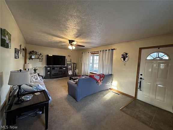 5th image of 53562 High Ridge Rd