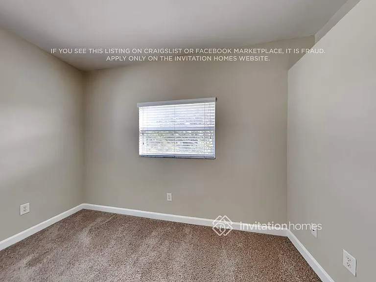 461 NE 1st St #11 — Photo 10