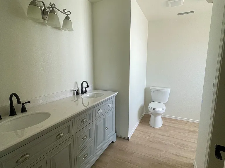 4348 N Sauter Dr W — Photo 5