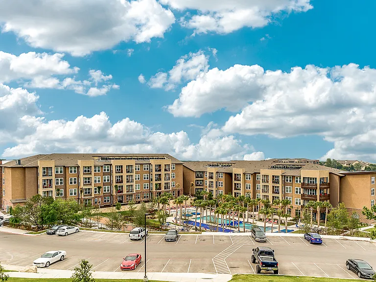 The Vance at Huebner Oaks — Photo 30