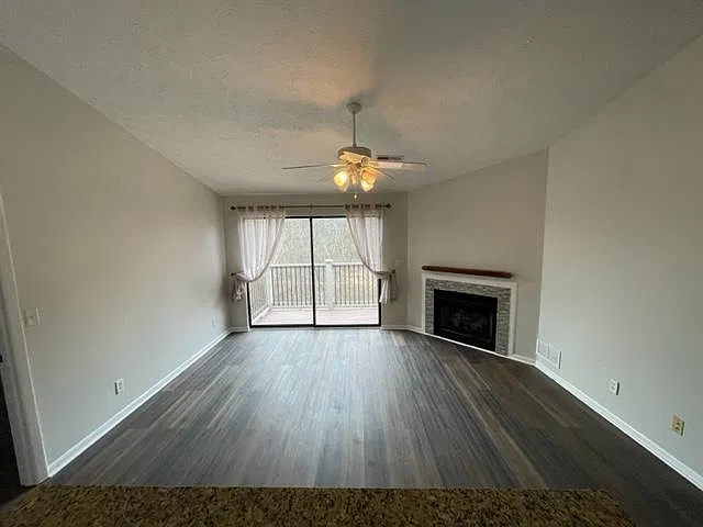 18 Woodland Hills Dr — Photo 3
