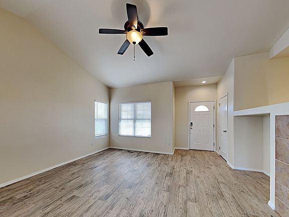 5th image of 1044 Lindamood Dr