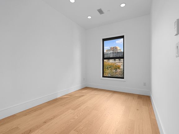 5th image of 8 W 87th St #4