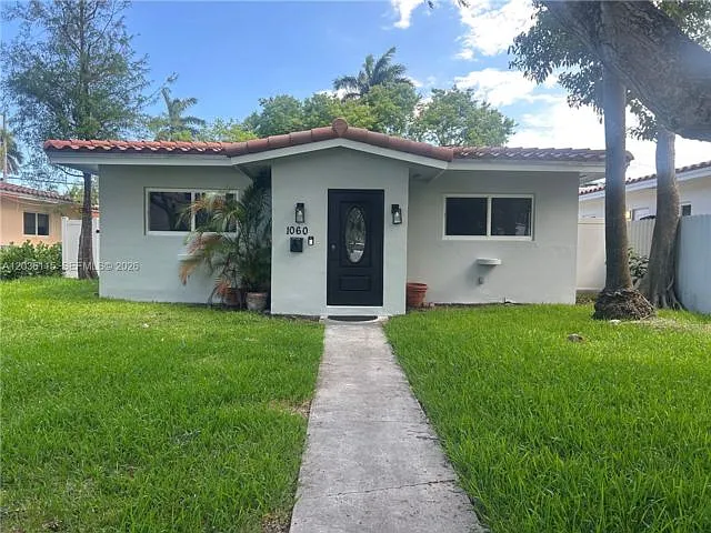 1060 Tyler St — Photo 1